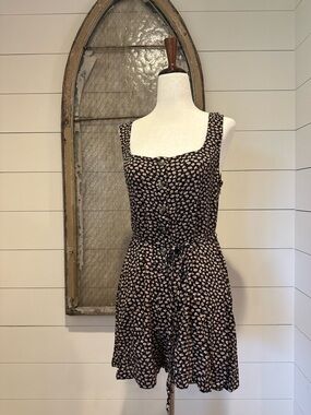 American Eagle Women’s Floral Romper Size M Tie Waist Button Front